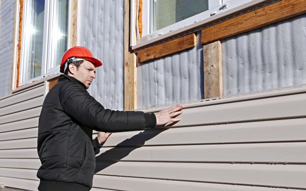 Cost of Vinyl Cladding Repair in Jacksonville