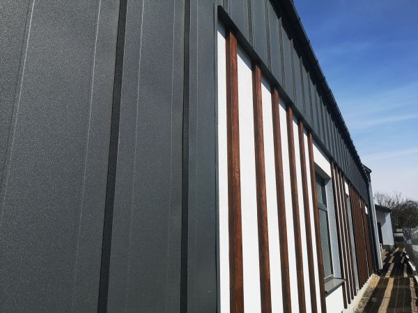 Cost of Metal Cladding Replacement in Jacksonville