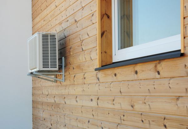 Cost of Pine Wood Siding Installation in Jacksonville